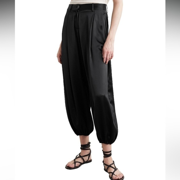 Nili Lotan Women’s Lisbon Silk-Charmeuse Black Pleated Tapered Pants Size 0 - Picture 13 of 14